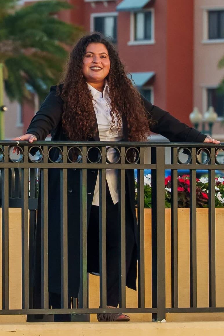 Jacqueline Rocha at the Town of Davie welcome sign